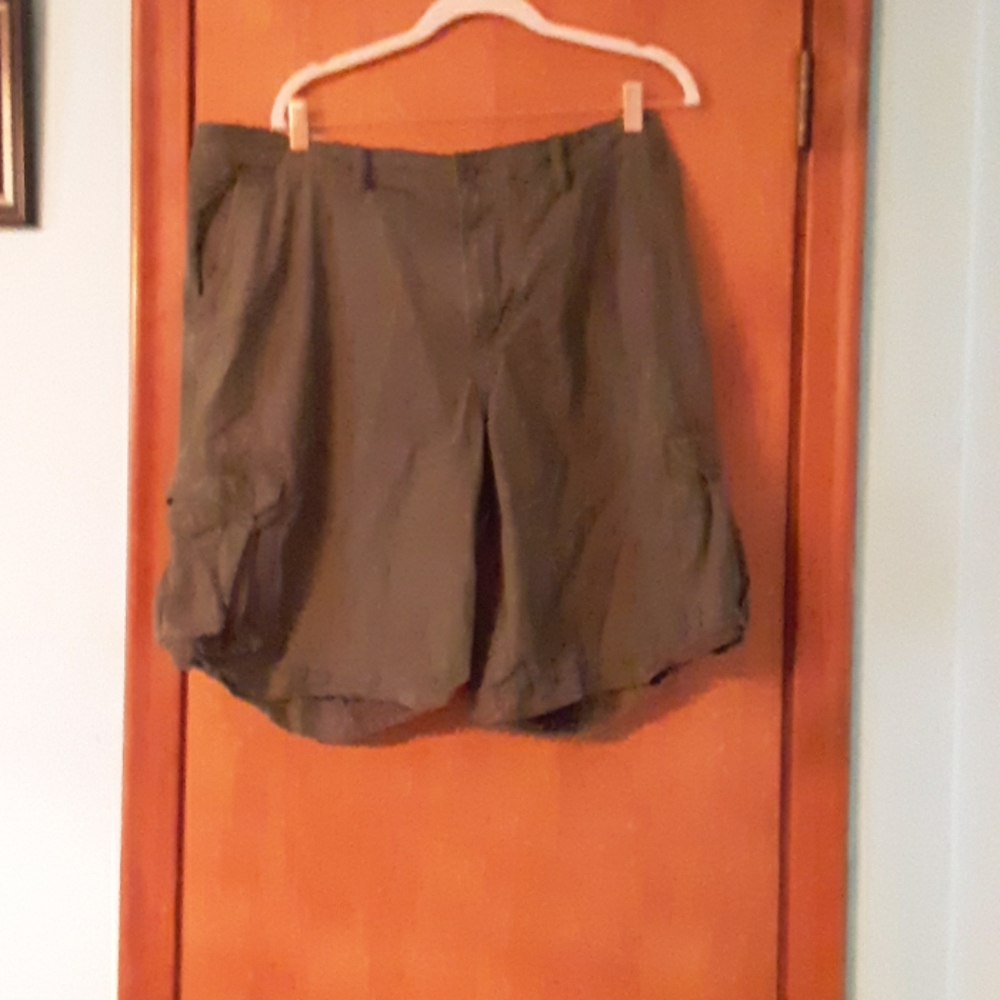 Mens cargo shorts